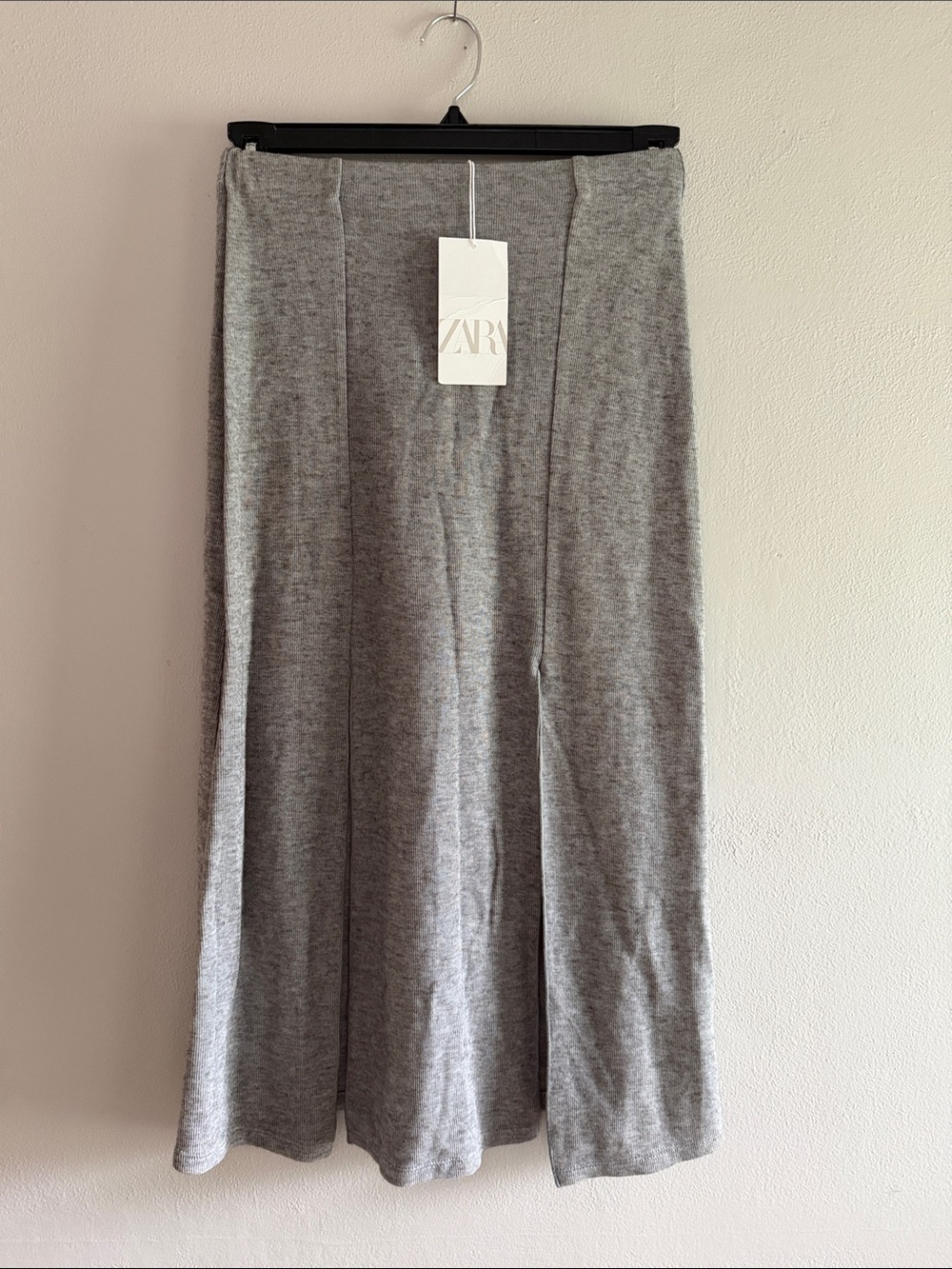 ZARA Light Gray Maxi Knit Skirt size small